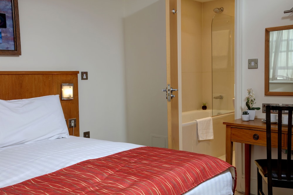 Queensway Hotel, Sure Hotel Collection by Best Western 24/38