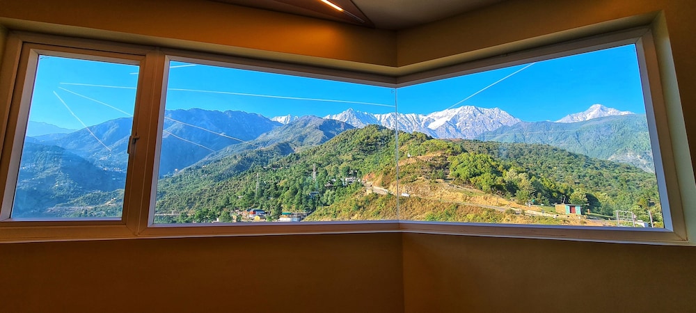 JuSTa Luxe Birding Resort and Spa Dharmshala 23/61