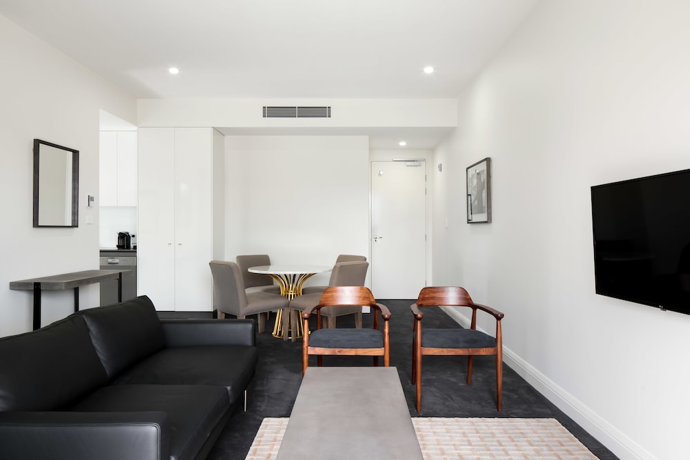 Knightsbridge Canberra 35/61