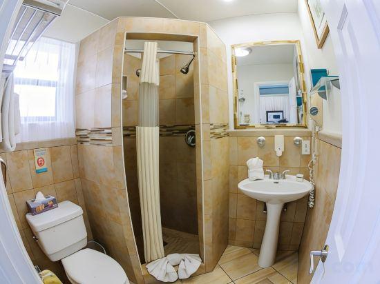 Suite, 2 Double Beds, Bay Front, Balcony