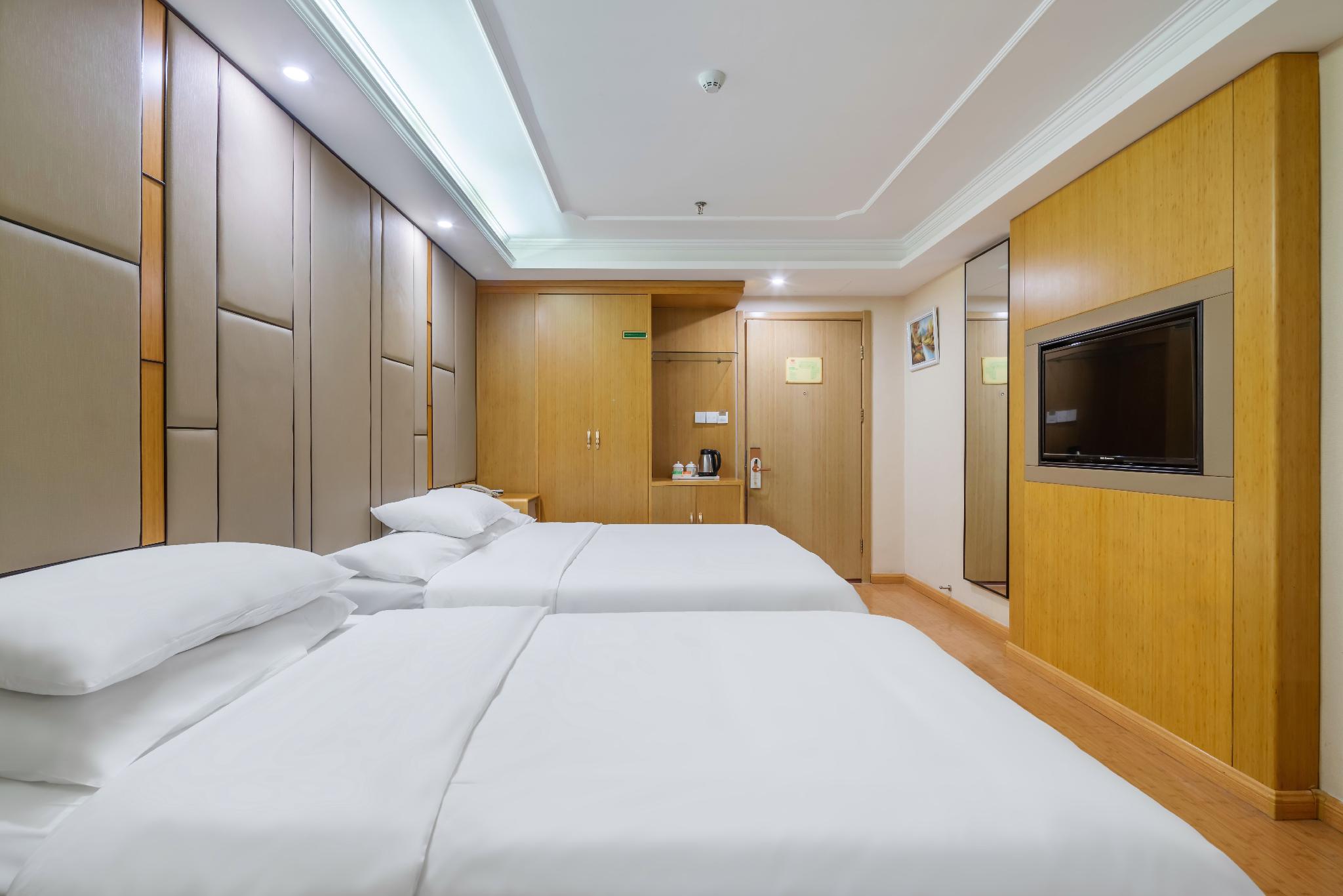 Vienna Hotel (Beijing Wanda West, Bajiao Amusement Park Metro Station) 22/41