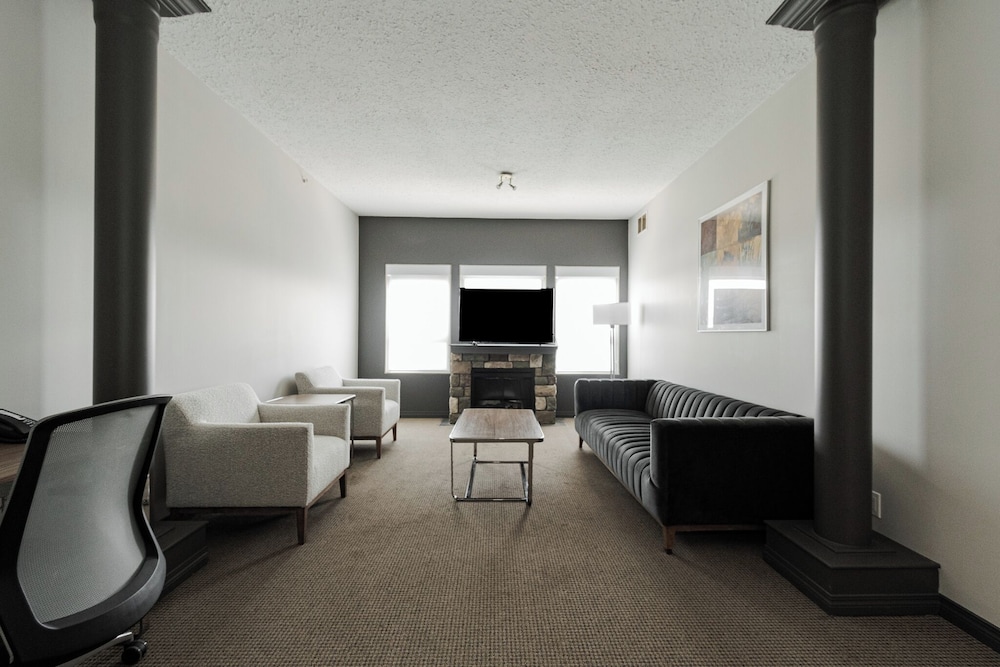 PODOLLAN REZ-IDENCE FORT MCMURRAY 27/50