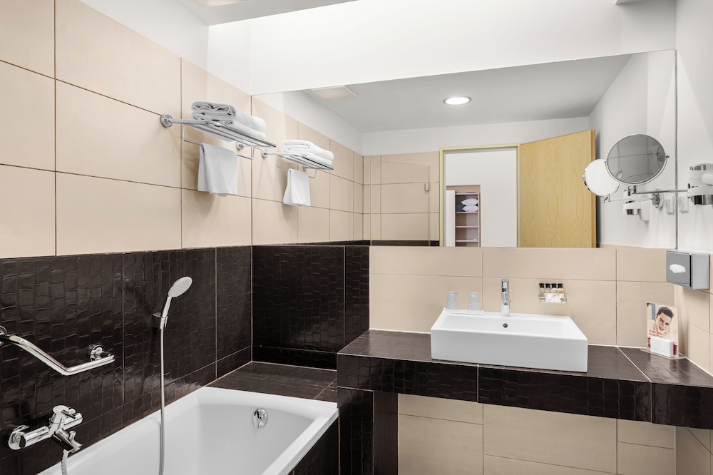 Buda Castle Fashion Hotel 64/66