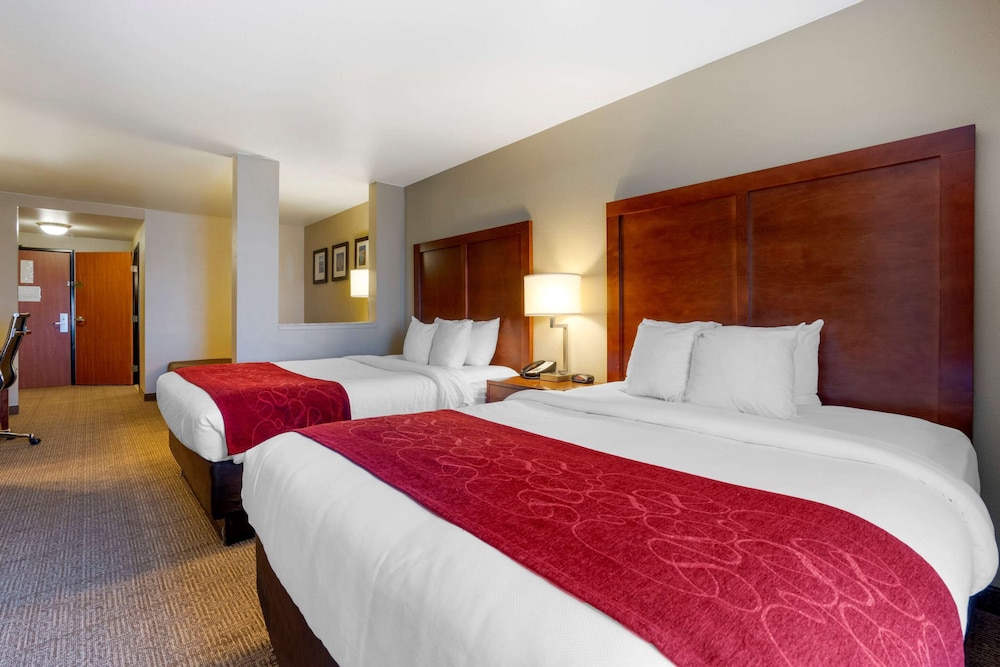 Comfort Suites Redding - Shasta Lake 11/52