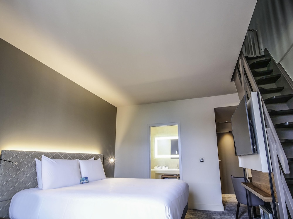 Mercure Rennes Place Bretagne 25/68
