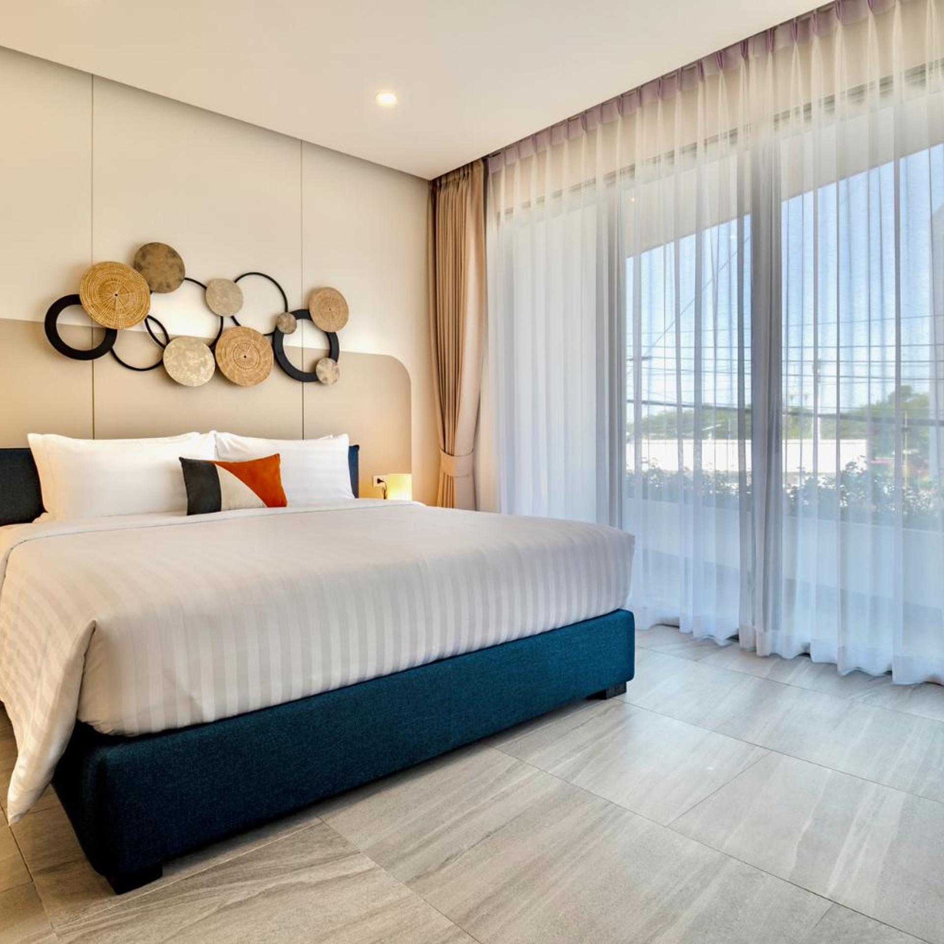 Homa Cherngtalay Phuket 24/85