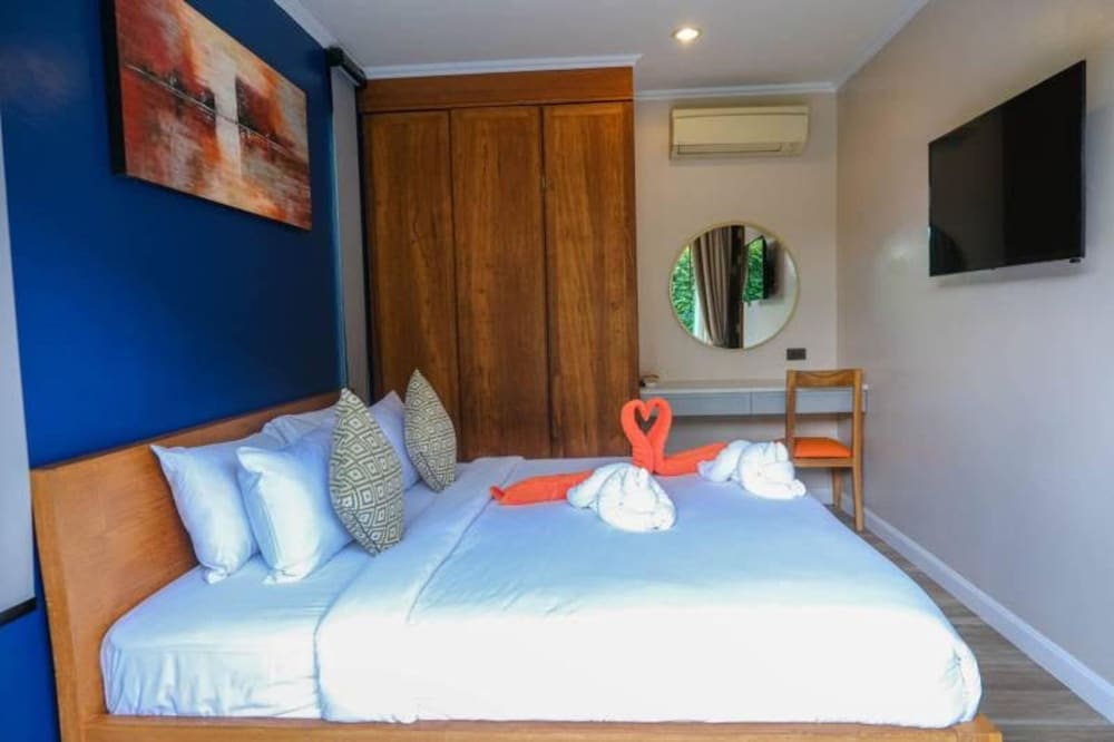 THE KIRI VILLAS RESORT 12/69