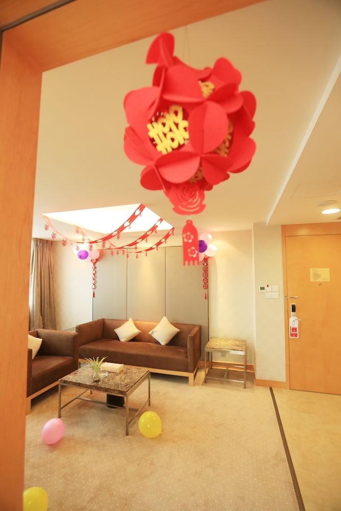 Ramada Plaza by Wyndham Chuzhou 24/43