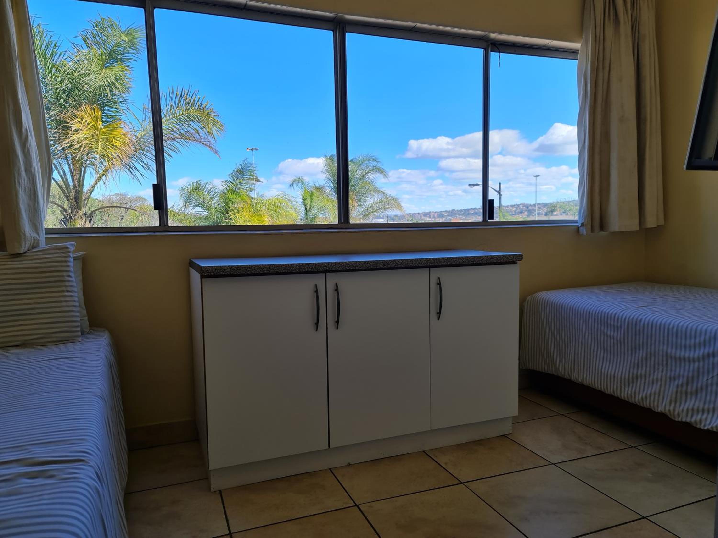 Bluff Accommodation - Aybriden Self-Catering 29/50