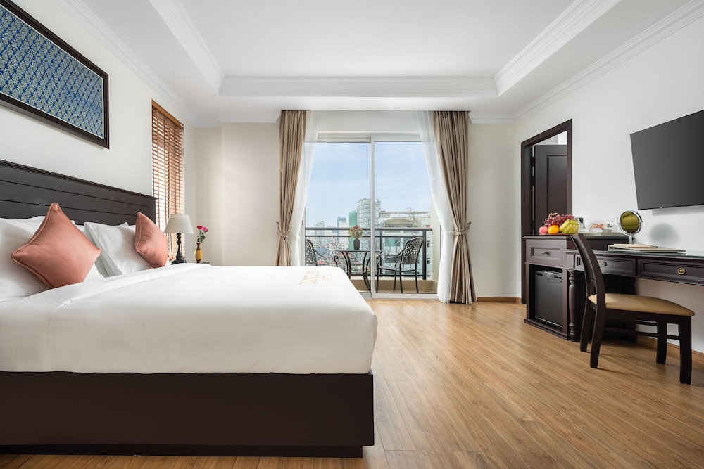 PREMIER, DOUBLE BED, BALCONY