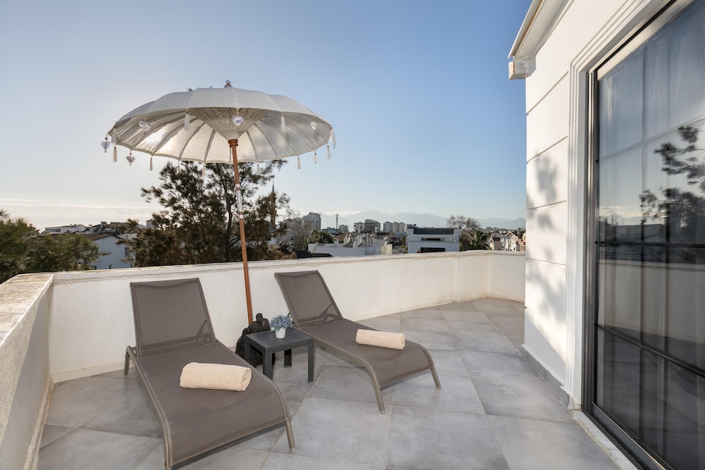 Azuu Boutique Hotel 48/76