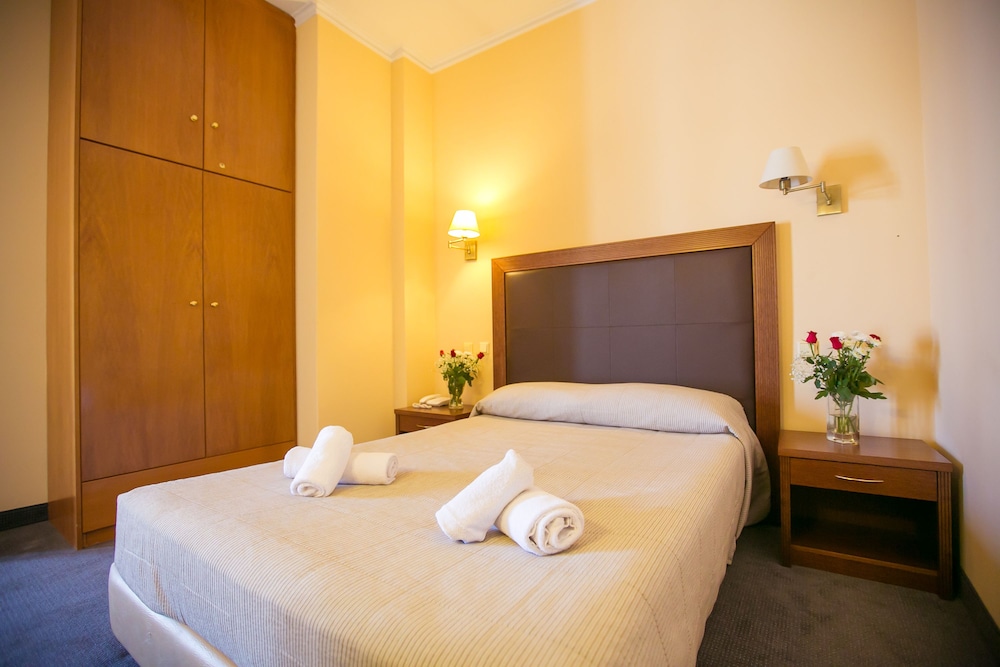 Marina Athens Hotel 30/58