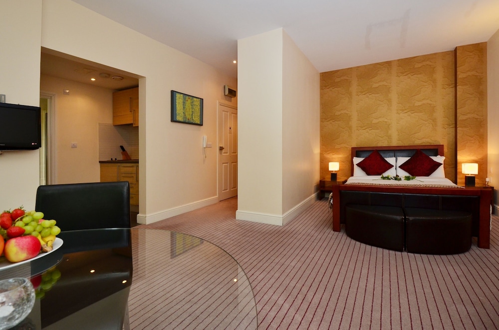 W6 Hotel 43/74