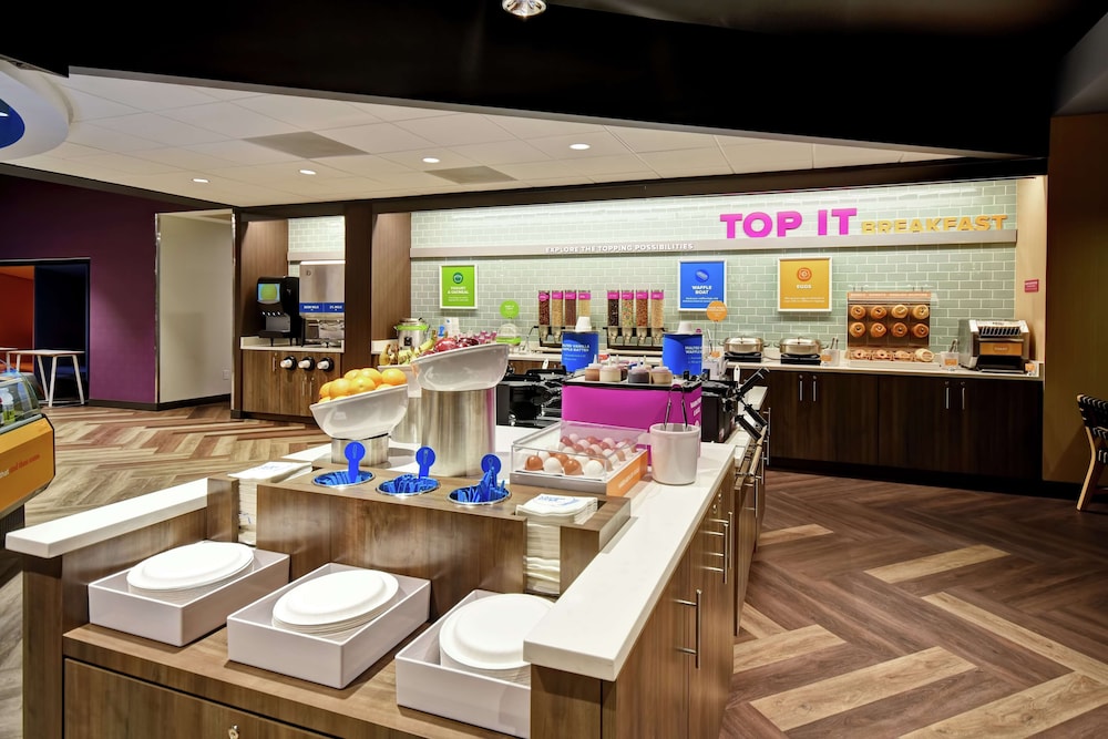 Tru by Hilton Pigeon Forge, TN 45/55