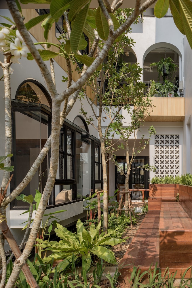 The Motifs Eco Hotel 44/50