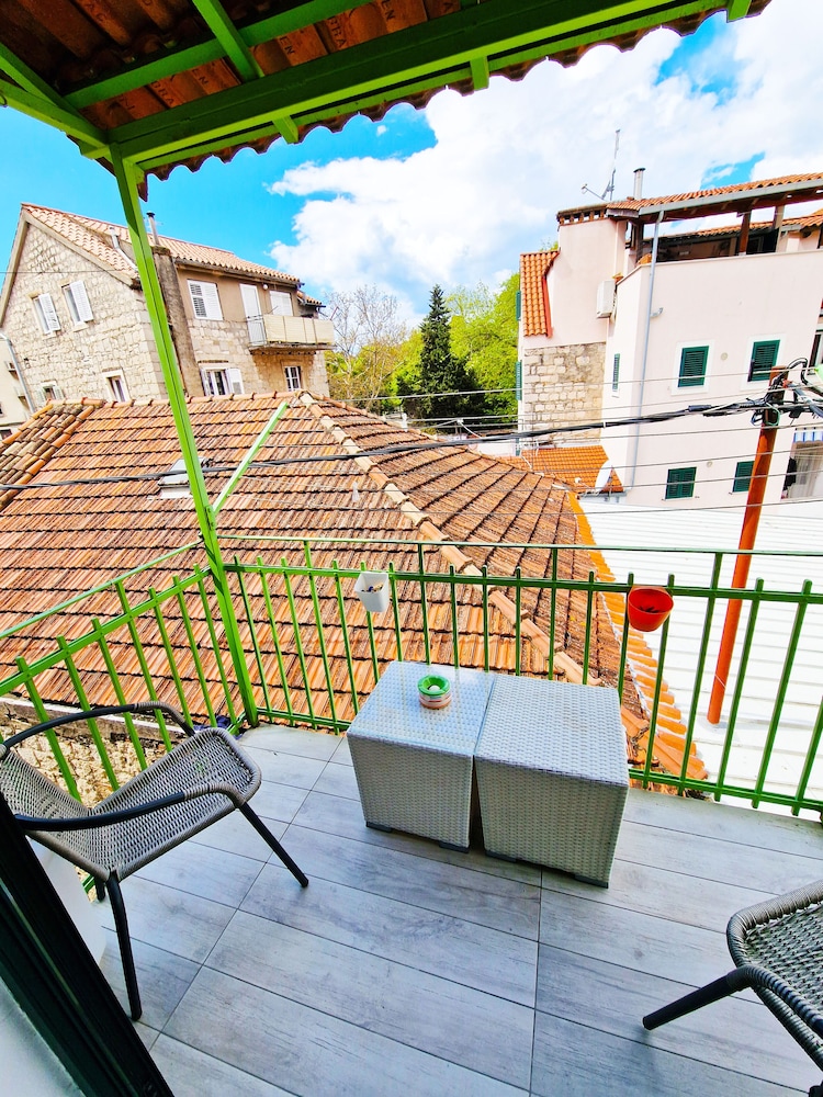 Croparadise Hostel 42/50