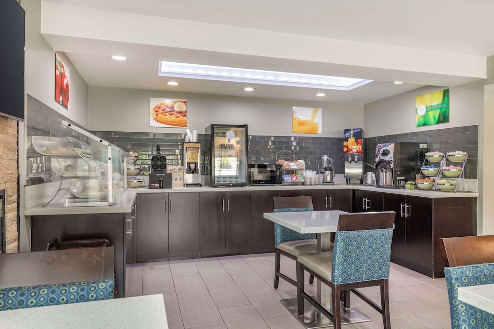 Quality Inn & Suites Athens University Area 40/57