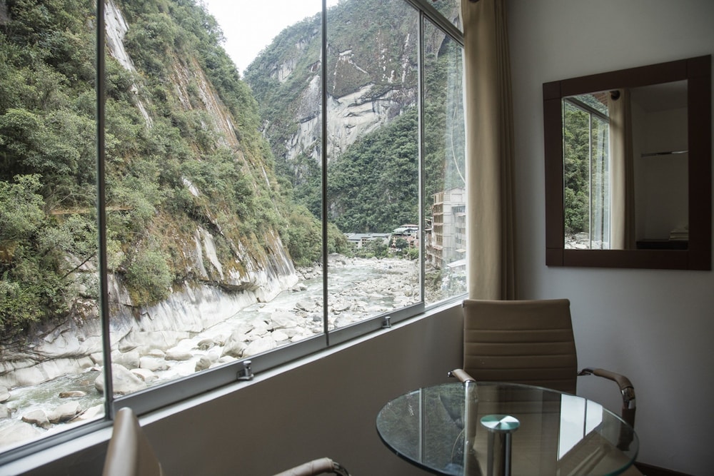 Ferre Machu Picchu 3/62