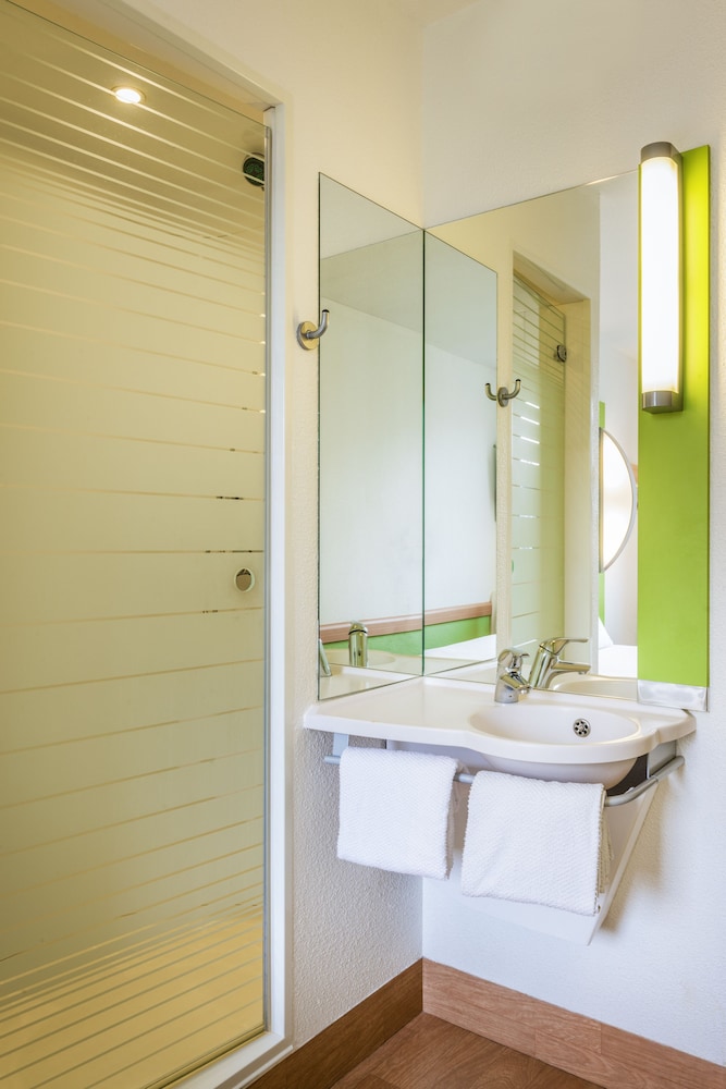 Ibis Budget Courbevoie Paris La Defense 1 31/72