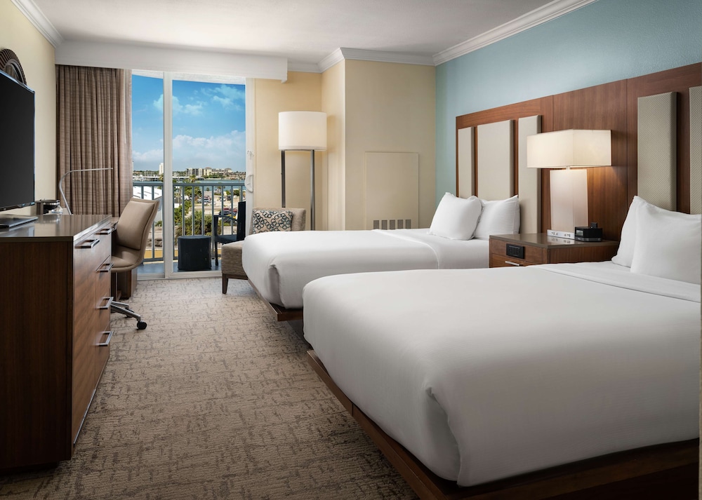 Room, 2 Double Beds, City Side, Balcony