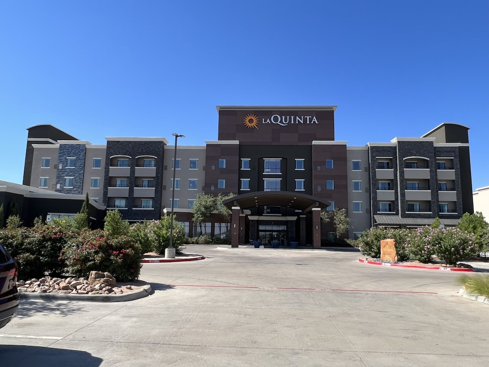 La Quinta Inn and Suites by Wyndham Lubbock Southwest 58/63