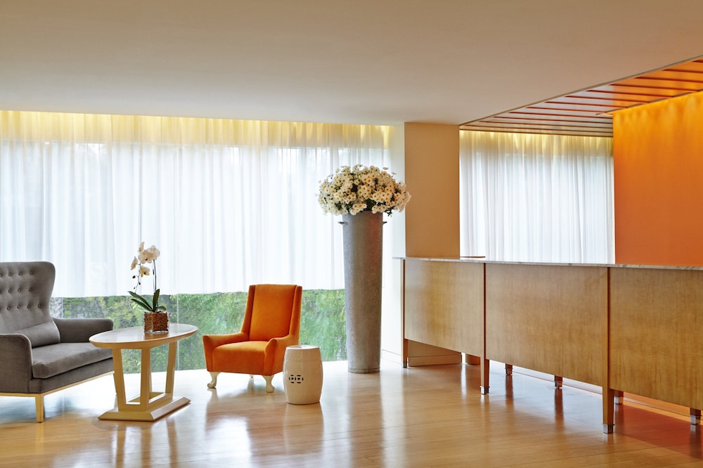 The Valorian Los Angeles, Curio Collection by Hilton 62/87