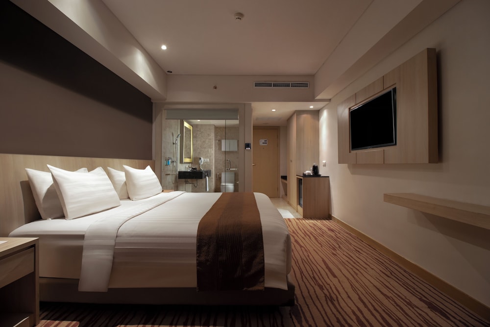 Sovereign Bali Hotel 5/27