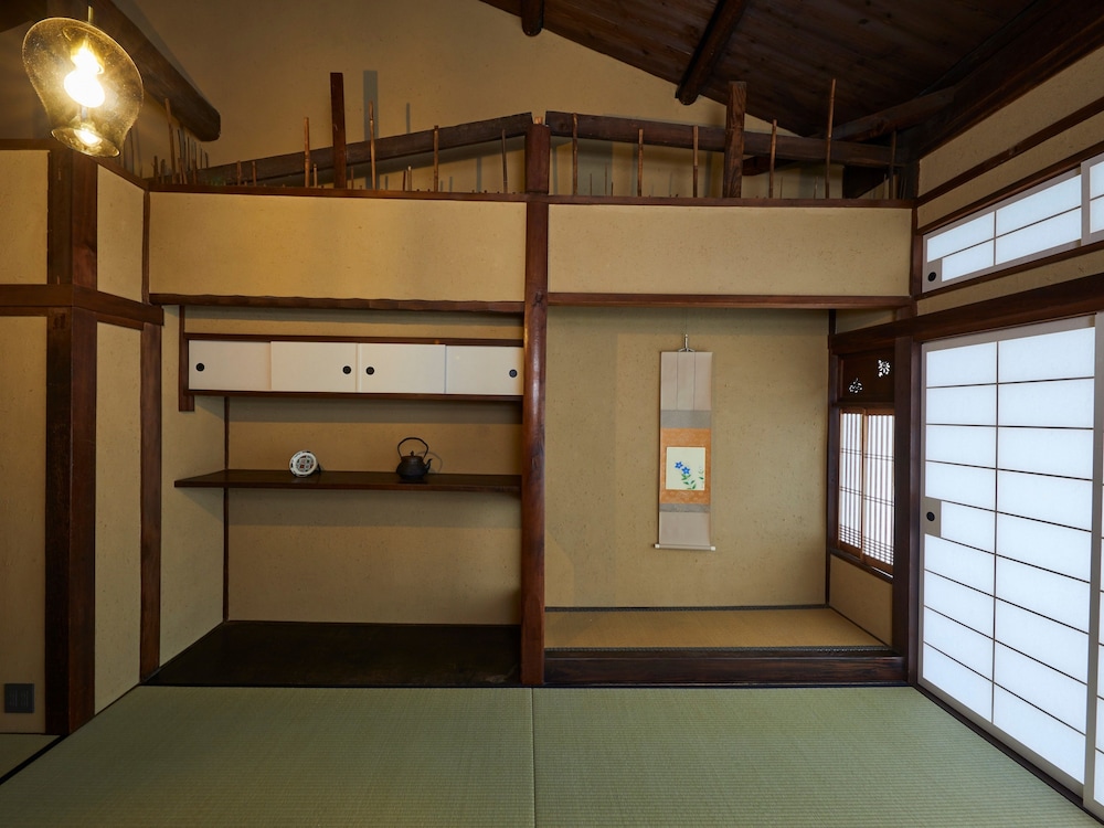Rinn Premium Machiya Townhouse Kyoto Nijo Castle North [VR] 9/50