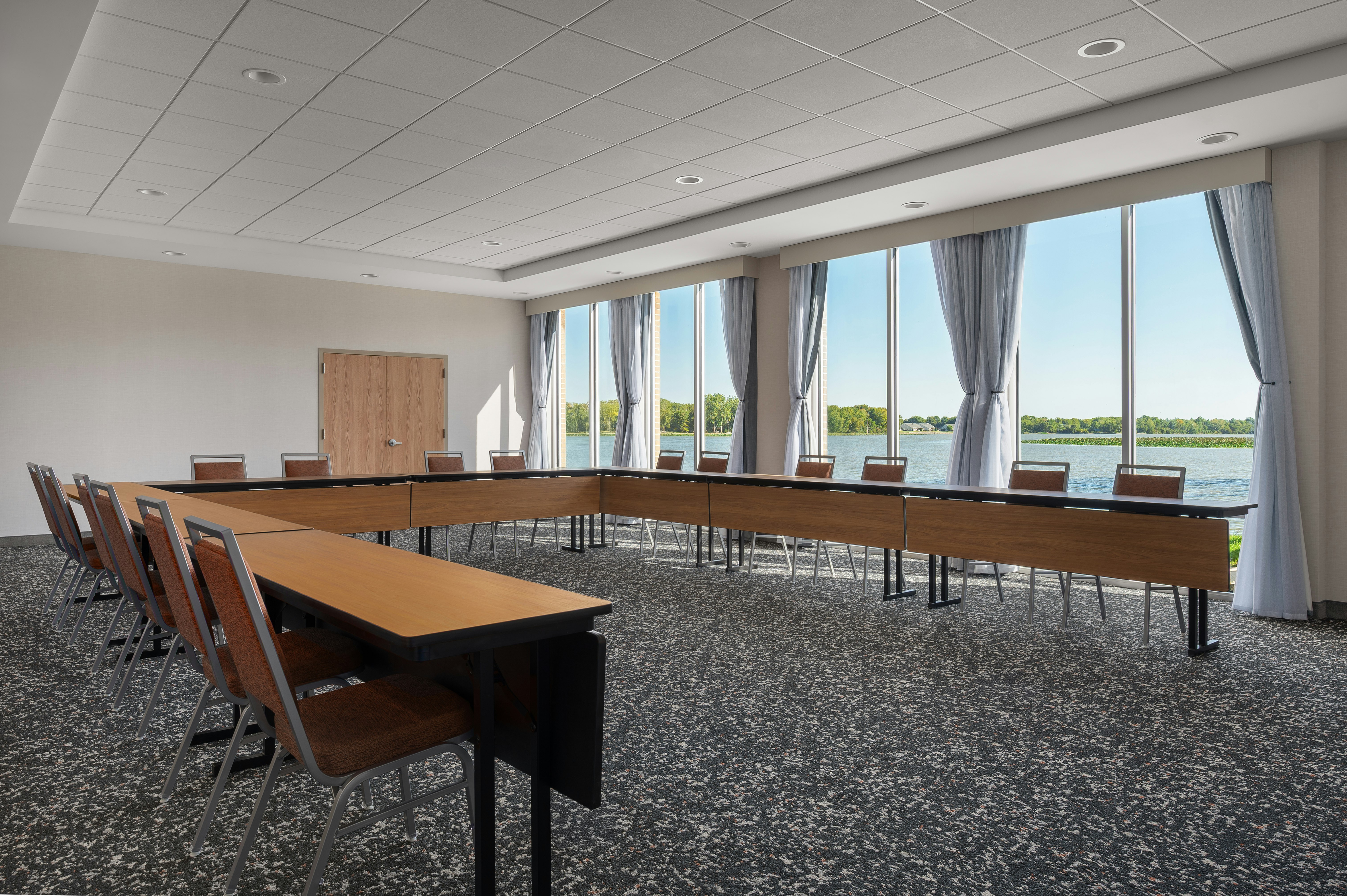 Hampton Inn & Suites by Hilton Port Clinton Catawba Island 30/39