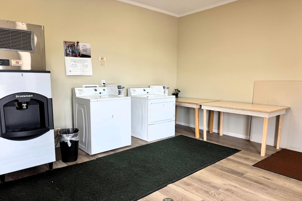 Travelodge by Wyndham Thomasville AL 37/50