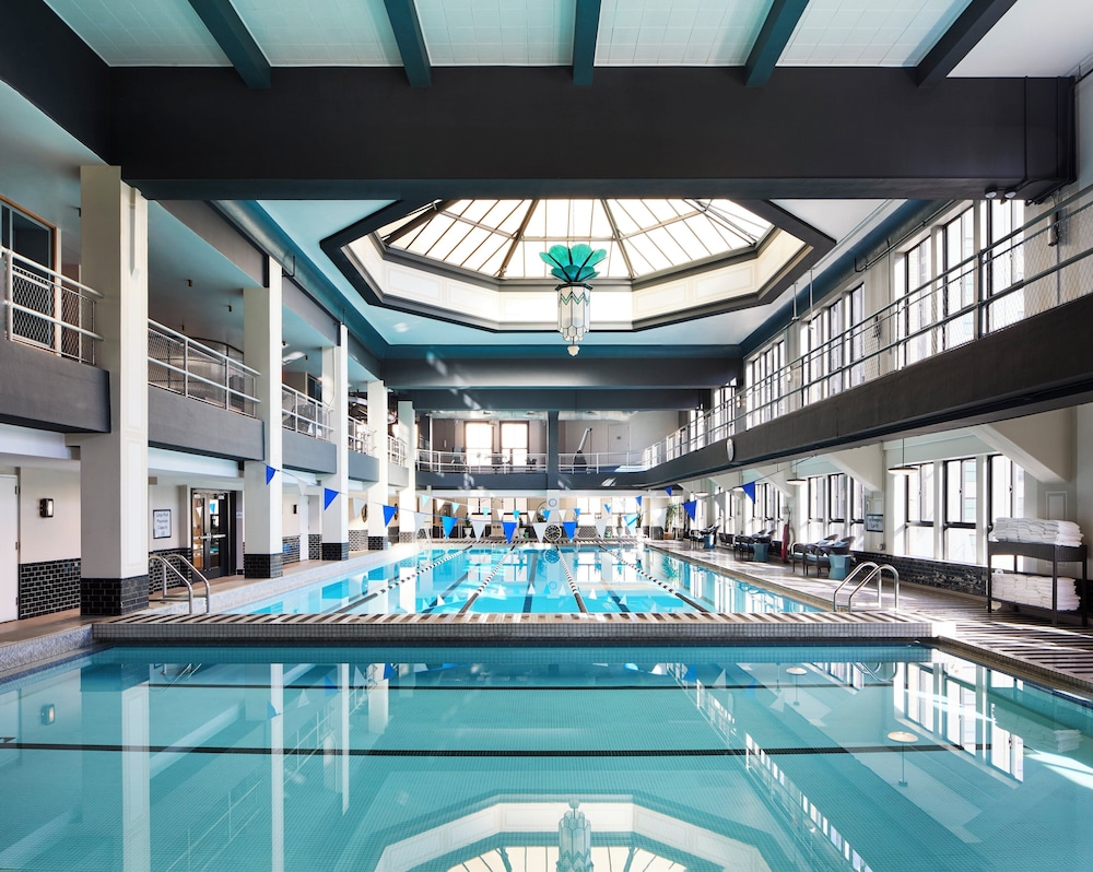 swimming pool spa