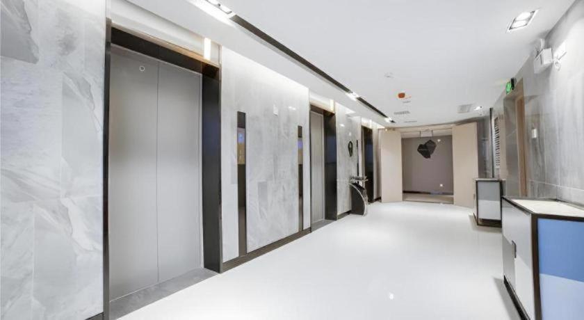 Echarm Hotel (Changde Chaoyang D5 District) 7/52