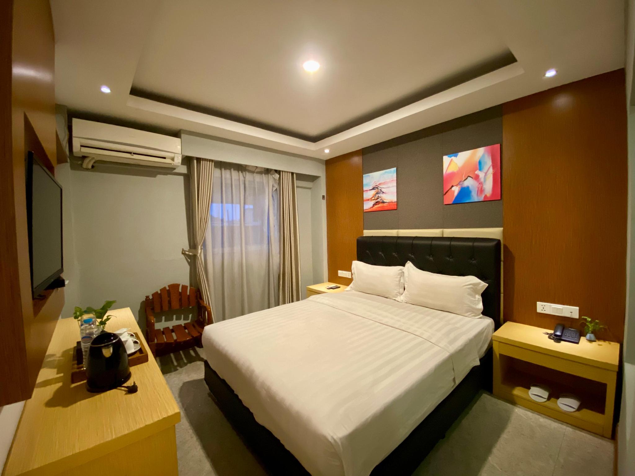 Hotel Mustika Gajah Mada 19/74