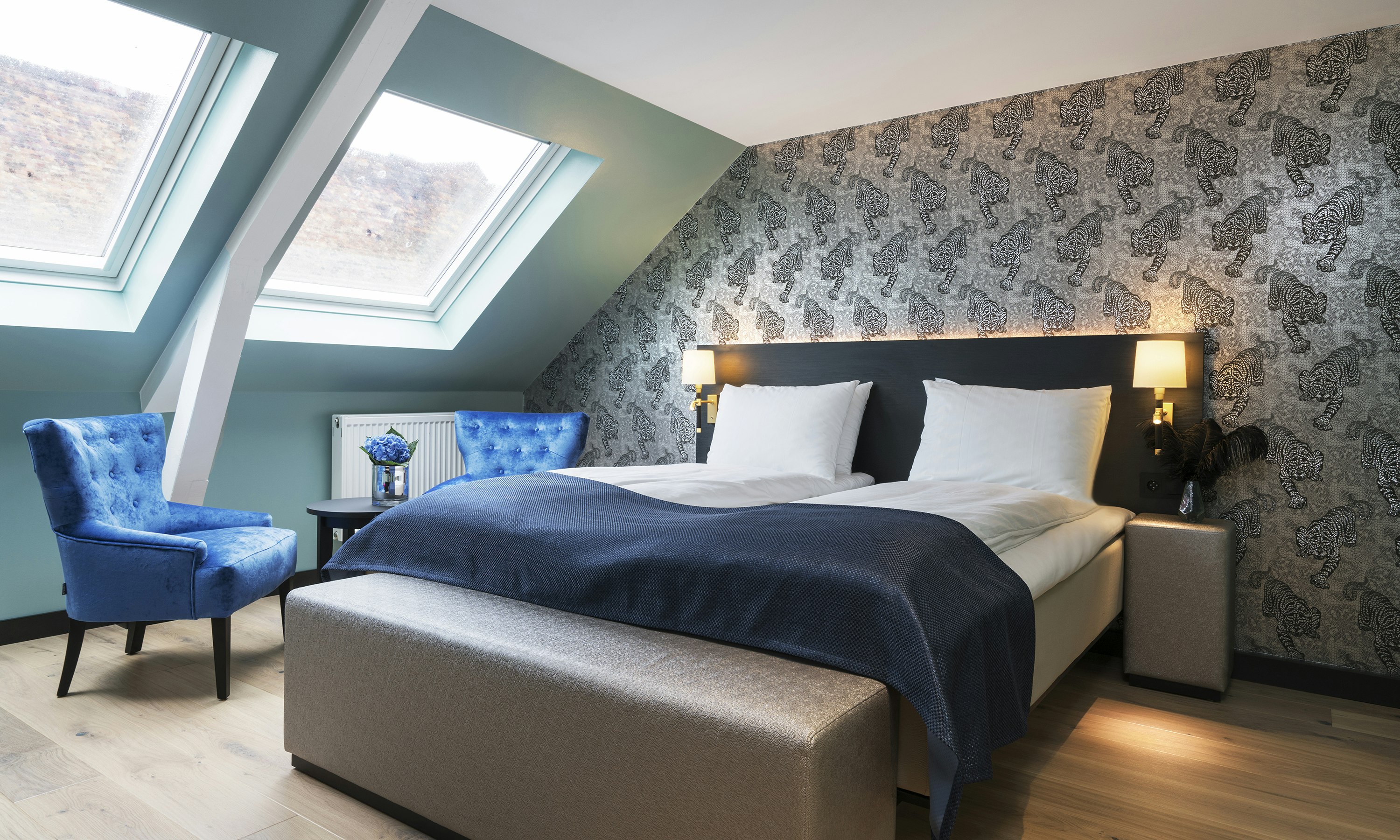 STANDARD, DOUBLE BED