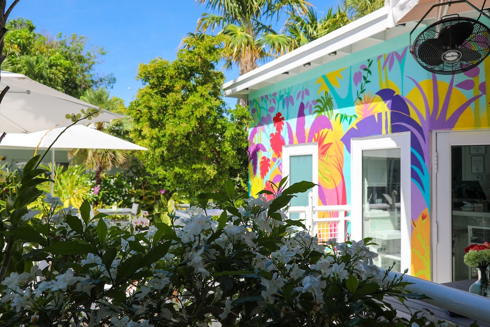 Orchid Key Inn 7/67