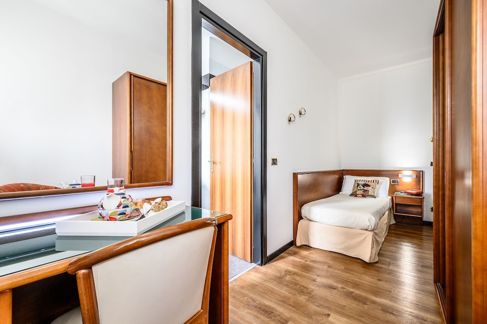 Hotel Daunia 22/34