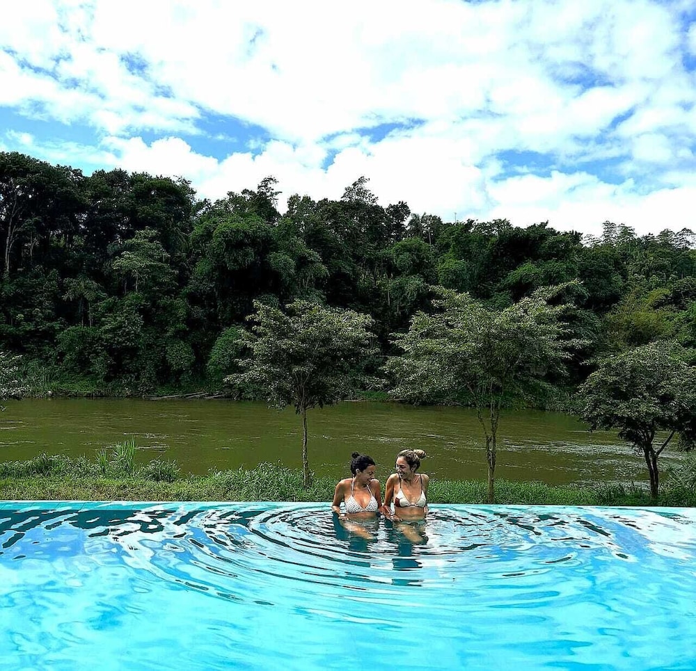 Kandy Cabana Eco Resort 25/36