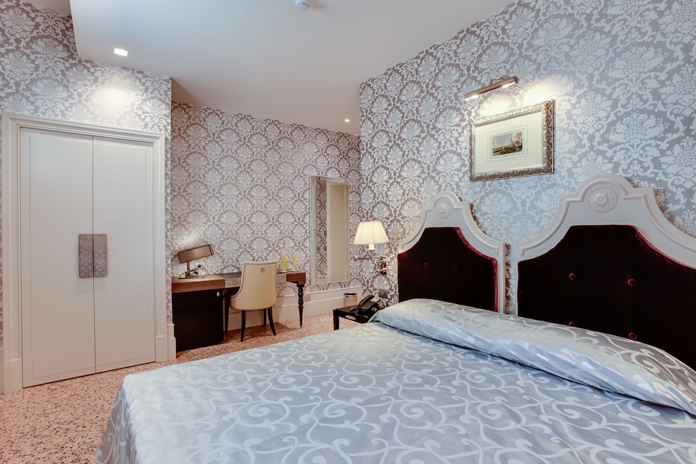 Hotel Moresco 15/42