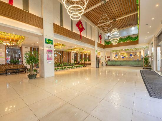 Pearl Bay Seaview Hotel (Laojie Seaview) 9/37