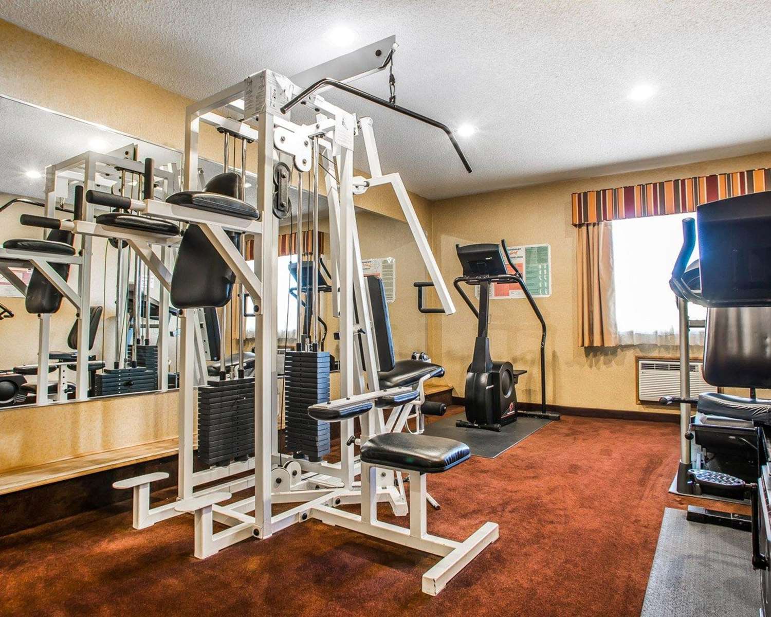 Quality Inn Sidney OH 22/34