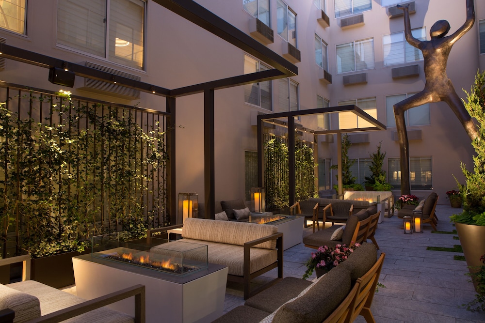 Hotel Zoe Fishermans Wharf 45/68