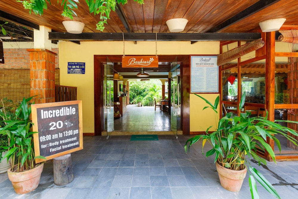 Bauhinia Resort 8/50