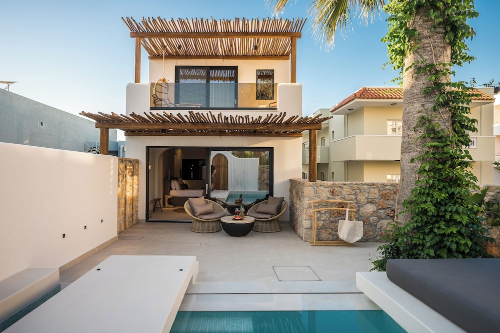 Soleil Rooms & Suites 32/42