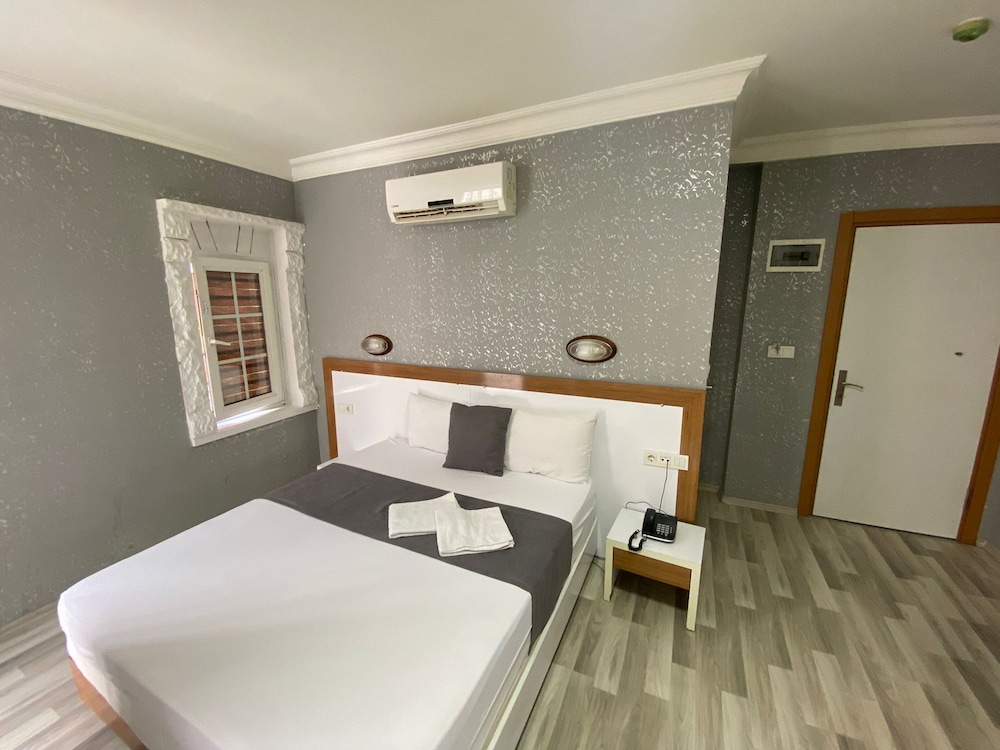 Airport Best Hotel 10/27