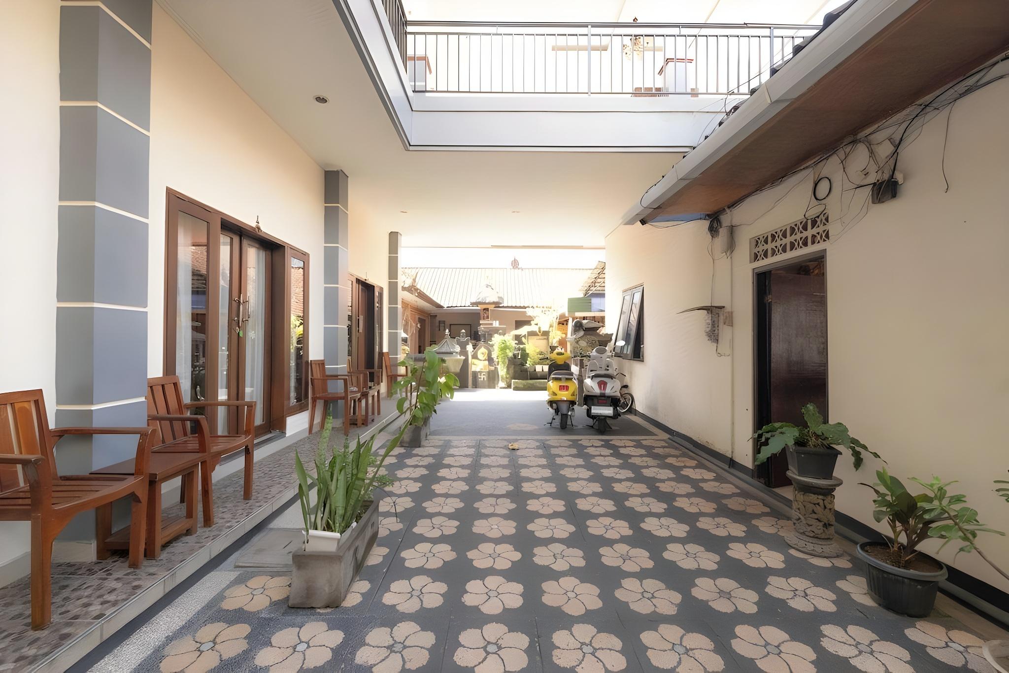 Reddoorz Kartika Plaza 3 29/35