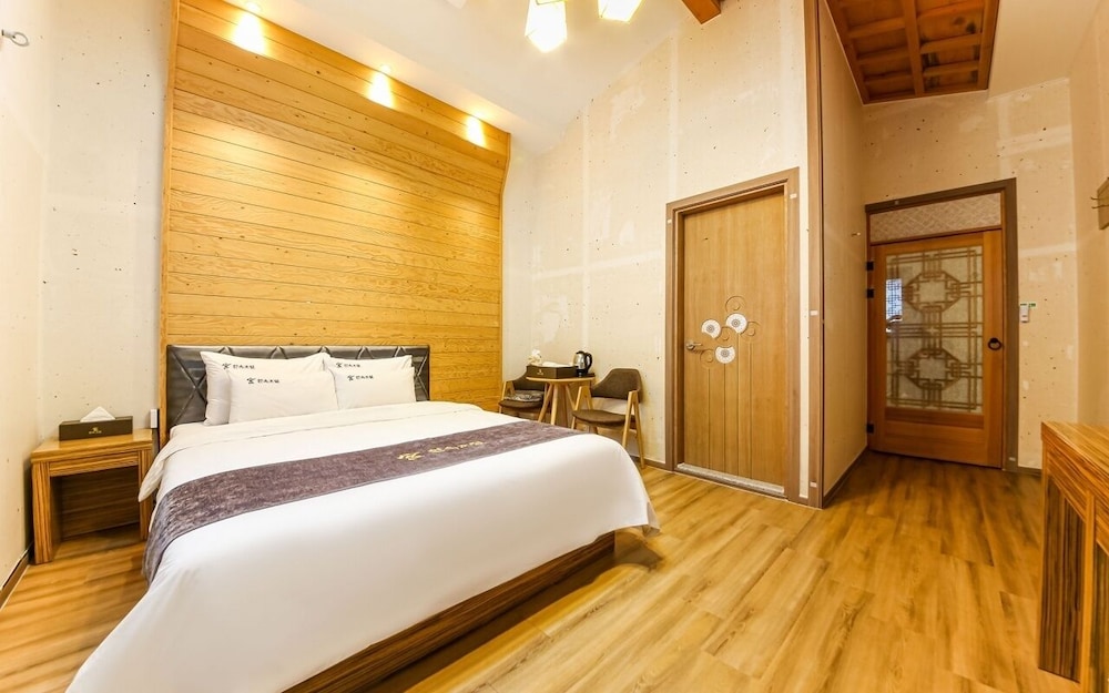 Jeonju Hanok Hotel Goong 8/15