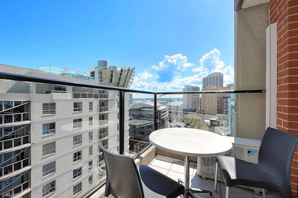 Apx Darling Harbour 2/37
