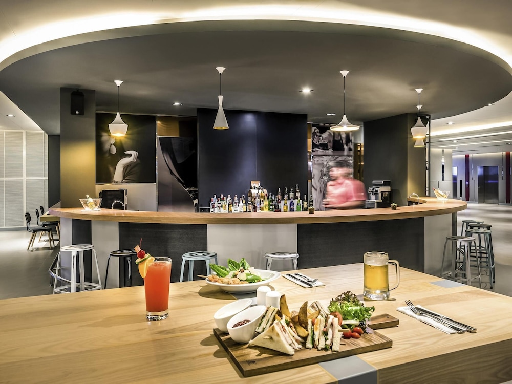 Ibis Bangkok Impact 52/75