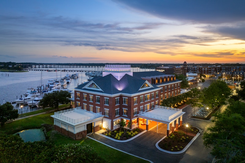 Tryon Riverfront Inn New Bern, Tapestry Collection by Hilton 4/20
