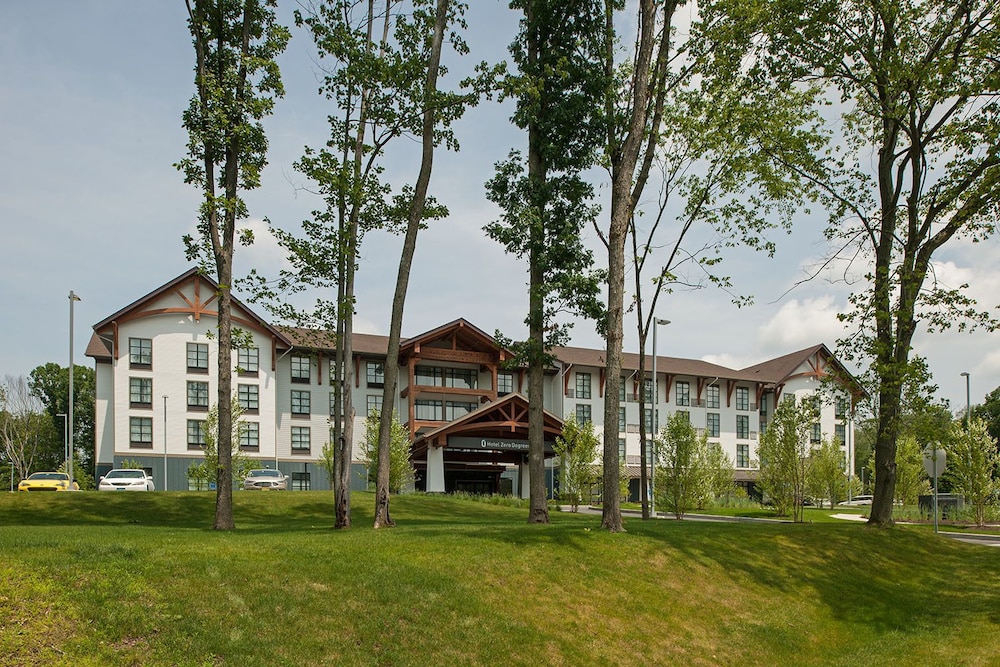 Hotel Zero Degrees Danbury 2/37